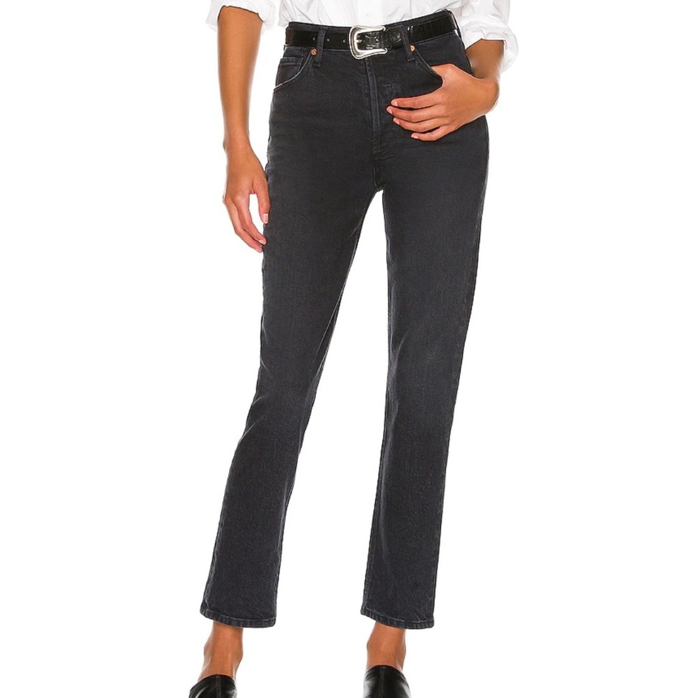 Citizens Of Humanity Straight Leg Jeans in Washed Black